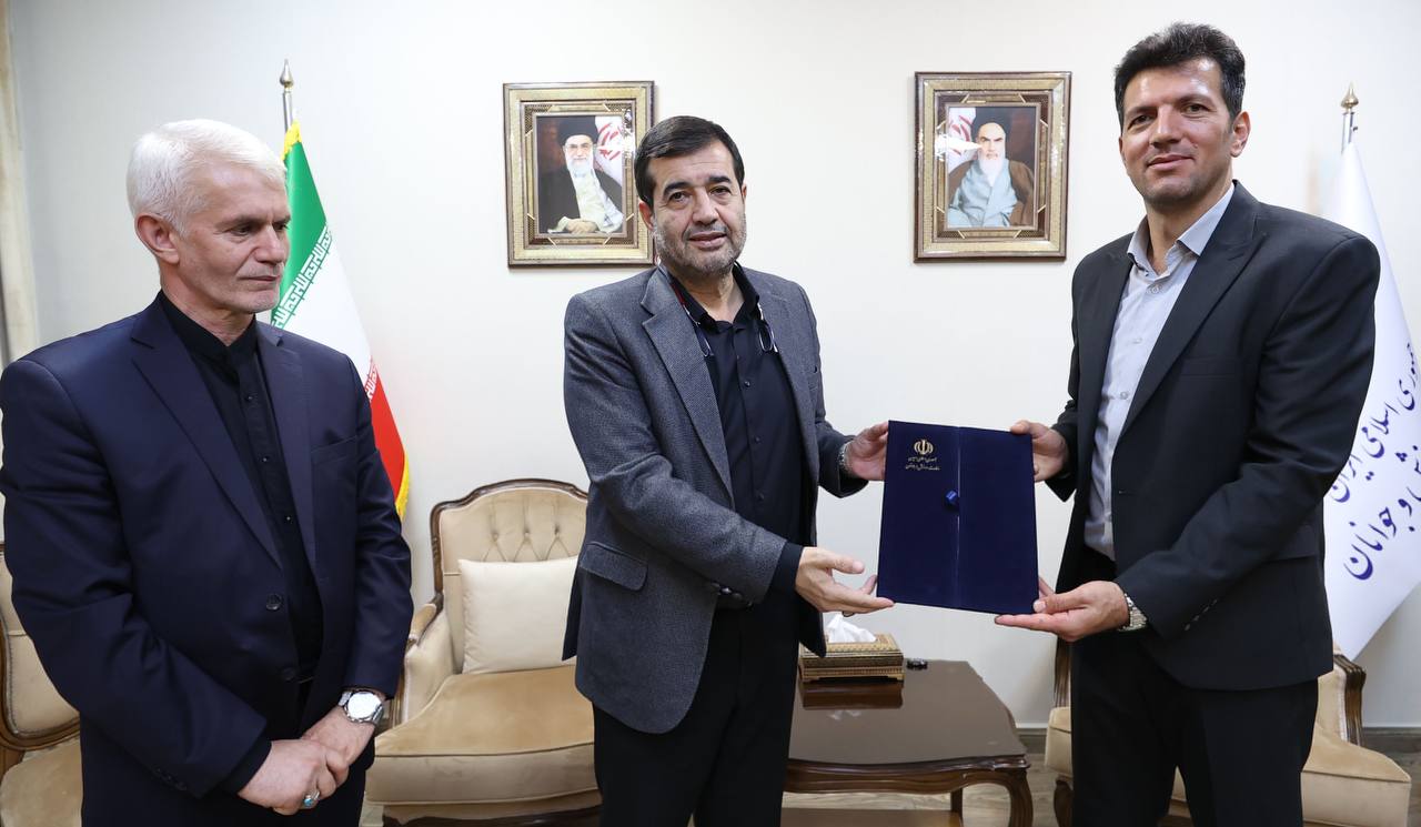 محسن شادی سرپرست فدراسیون روئینگ ایران شد