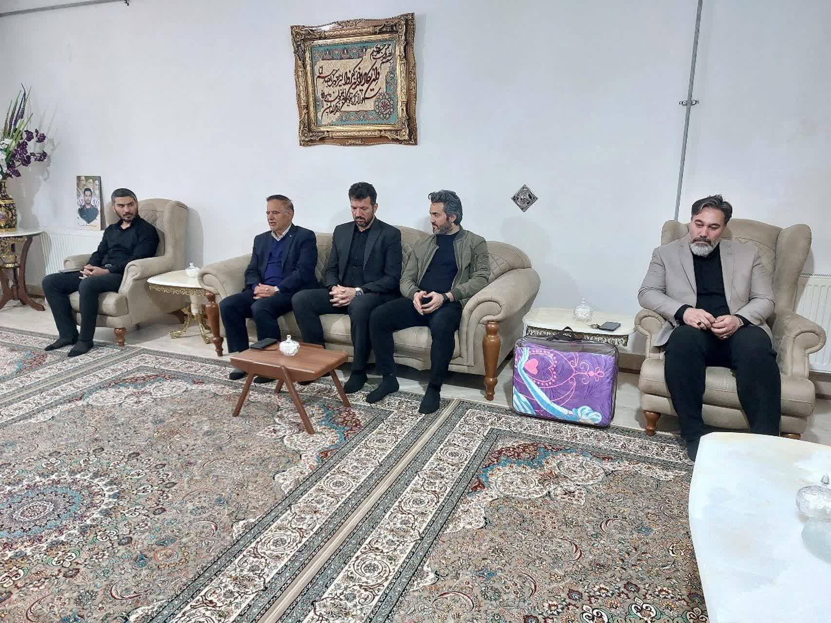 تصویر گالری 2